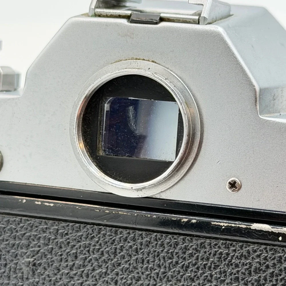 Nikon Nikkormat EL 35mm SLR Film Camera Body Silver Black Japan 5269134 TESTED